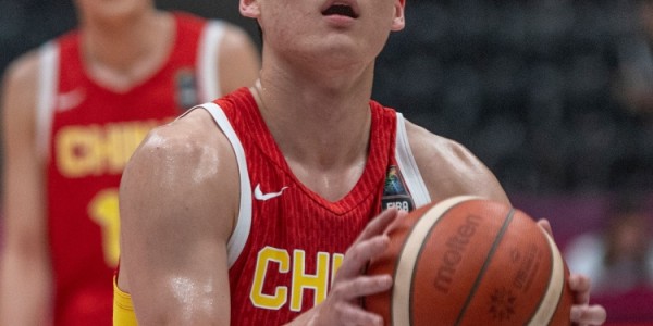 打得很强硬！陈家政全场6中3&amp;amp;三分3中2得到10分4助2断