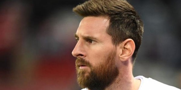 九游体育下载-前巴萨高层：梅西只顾着自己，如同下水道的老鼠