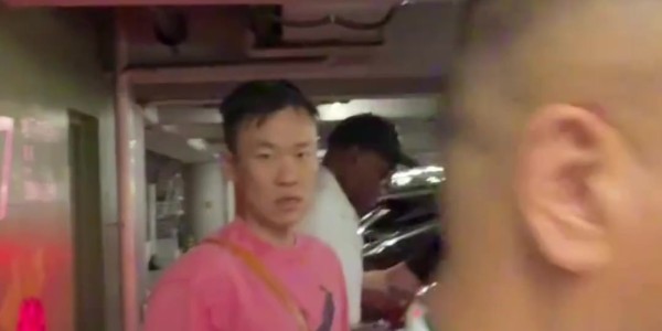 九游体育下载-杰伦-布朗抵达上海！将参加16至17日在杭州举办的姚基金比赛！