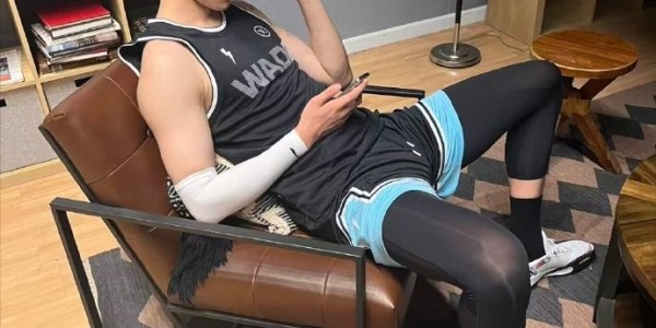 九游体育官网-曾凡博工作室：小曾已完成近3周的训练以及治疗 后天将与篮网会合