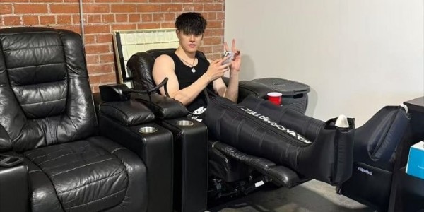 九游体育官网-曾凡博工作室：小曾已完成近3周的训练以及治疗 后天将与篮网会合