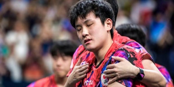 JiuyouSports-张本智和父亲：我儿子在日本很受尊敬，他比99%的中国人优秀！|张本宇|国乒|归化|言论|情感_新浪体育_新浪新闻