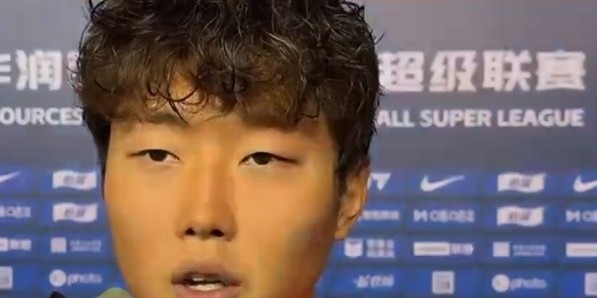 高准翼：韩导布置尽量不要让他们从中路出球，我们反击效率挺高