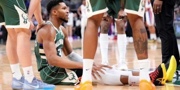 九游体育下载-18分大逆转！爆冷掀翻东部第一！字母哥伤退，奇兵7中7轰15+14